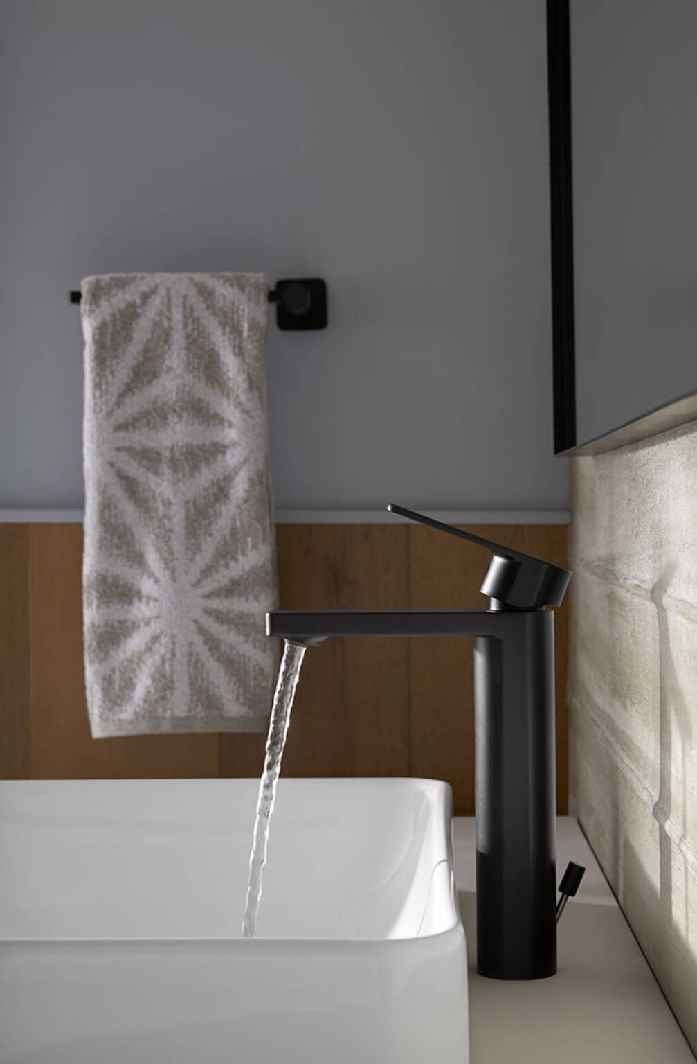 Llave línea Parallel en negro mate,,hi-res image number null